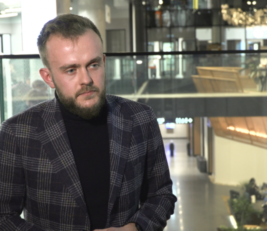 Branża IT walczy z energochłonnością. Dostawcy szukają sposobów na „zazielenienie” chmury i centrów danych