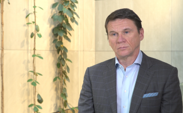 Nowa polityka energetyczna Polski zakłada przyspieszenie inwestycji w OZE. Coraz więcej firm chce przechodzić na zieloną energię