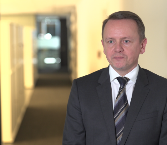 Nowatorskie prace naukowe młodych chemików mają szansę zmienić przemysł. Jego zapotrzebowanie na innowacje w dziedzinie chemii stale rośnie