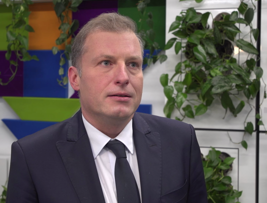 Proekologiczne oczekiwania konsumentów zmieniają politykę firm. Widać to zwłaszcza w handlu internetowym