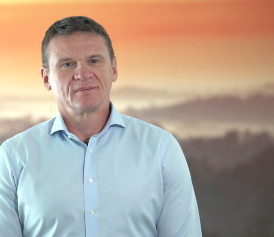 Rachunki przedsiębiorstw za energię z sieci będą rosły. Dlatego wiele z nich już myśli o własnej instalacji OZE