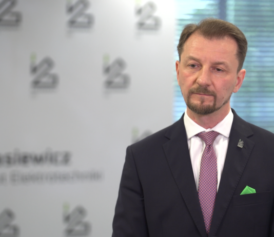 Operatorzy morskich elektrowni wiatrowych szukają sposobów na recykling zużytych łopat. Polscy naukowcy pracują nad nową technologią w tym obszarze