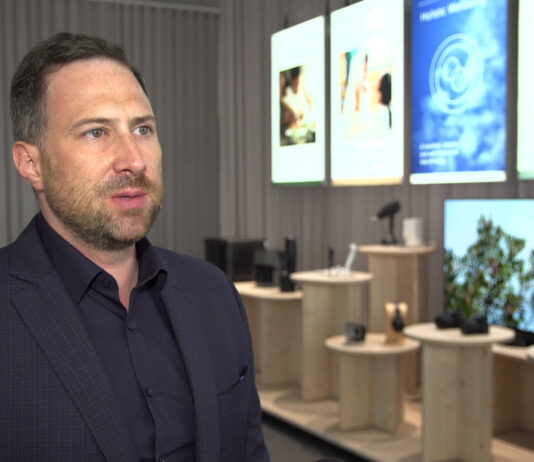 Producenci elektroniki poprawiają parametry swoich produktów. Mają być wygodne, energooszczędne i z korzyścią dla zdrowia