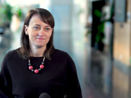 Dzieci i młodzież potrzebują wiedzy o wpływie sztucznej inteligencji na ich życie. Rusza bezpłatny kurs dla nauczycieli, aby potrafili rozmawiać o niej z uczniami