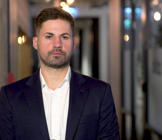 W Polsce musi powstać około 160 nowych lokalizacji ładowania elektryków przy głównych unijnych trasach. O realizację tego celu może być bardzo trudno