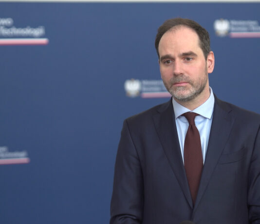 Polskie firmy poniżej unijnej średniej pod względem cyfryzacji. Większość nie korzysta z chmury, elektronicznej wymiany informacji czy sztucznej inteligencji