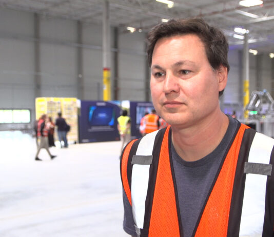 W Amazon pracuje ponad 750 tys. robotów. Najnowszy jest wyposażony w „zmysł” dotyku