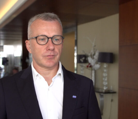 Rośnie liczba i wartość udzielonych konsumentom kredytów gotówkowych. Gorzej mają się kredyty ratalne oraz te udzielane firmom