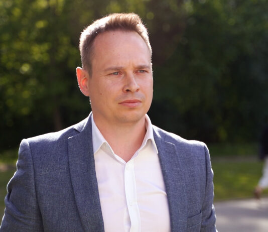 Nie tylko konsumenci starają się kupować bardziej odpowiedzialne. Część firm już stawia na to mocny nacisk