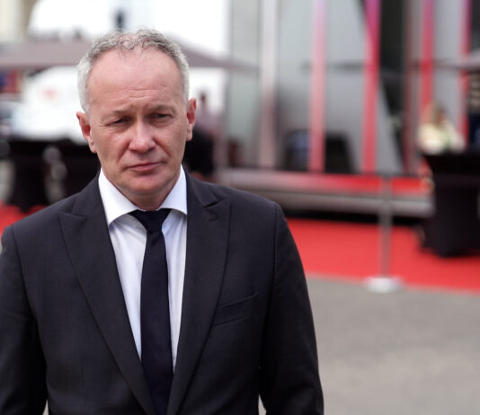 Przemysł nie rezygnuje z inwestycji mimo dużej niepewności. Napędzają je wysokie ceny energii
